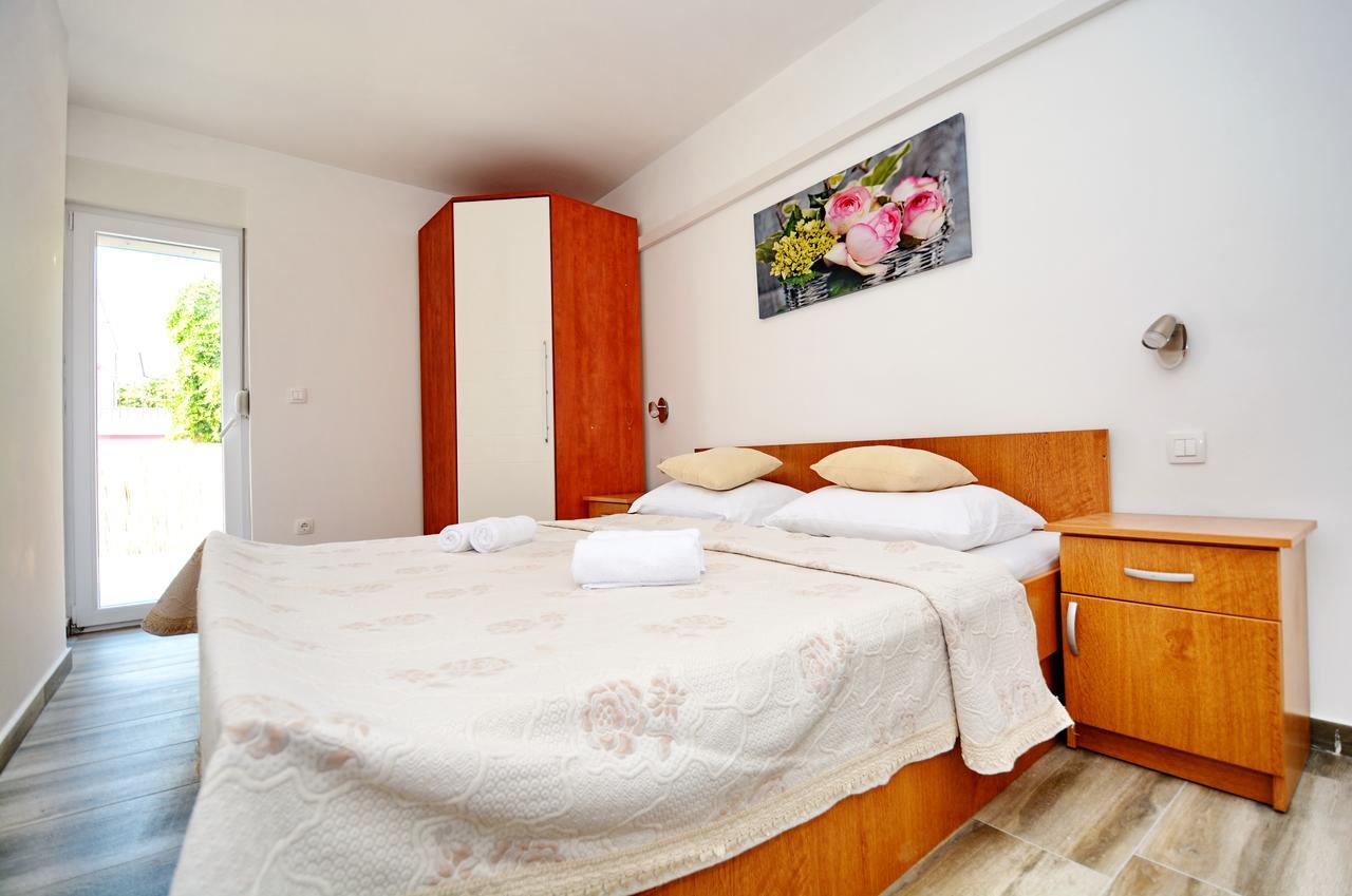 Gabi 1 Apartment