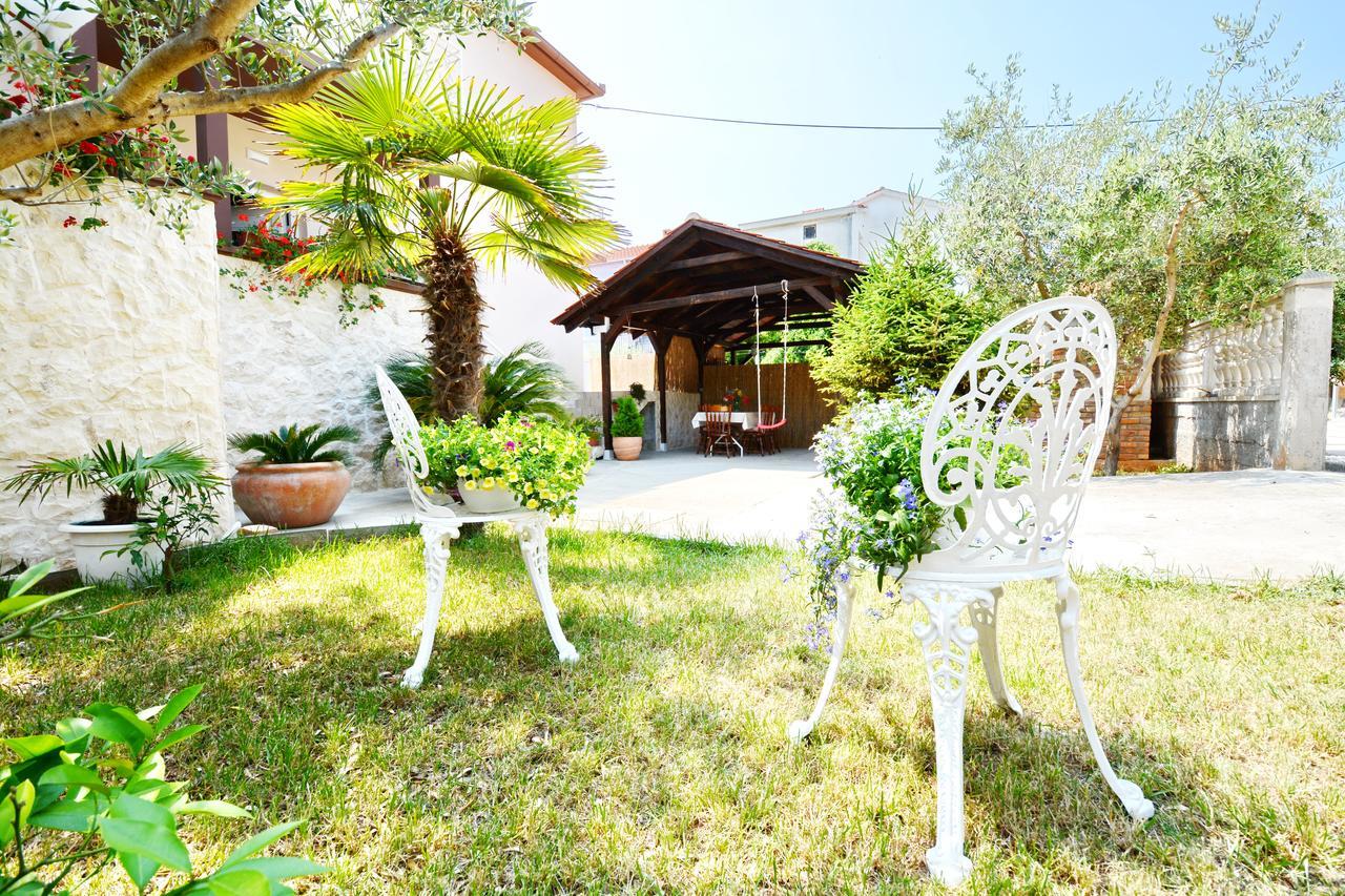 Apartman Gabi 1 *